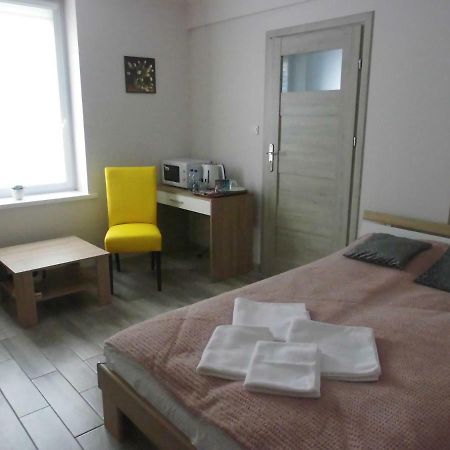 Appartamento Bezowy Pokoj Jedlina-Zdroj Esterno foto