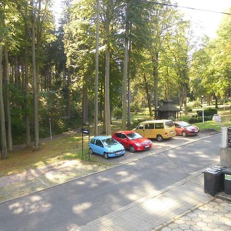 Appartamento Bezowy Pokoj Jedlina-Zdroj Esterno foto