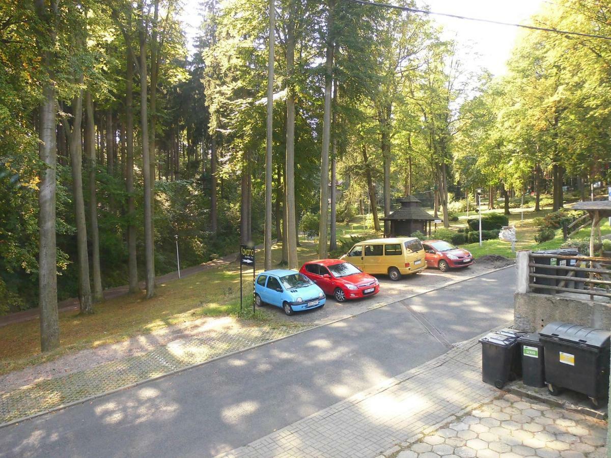 Appartamento Bezowy Pokoj Jedlina-Zdroj Esterno foto